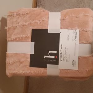 Home Expressions Eyelash Throw